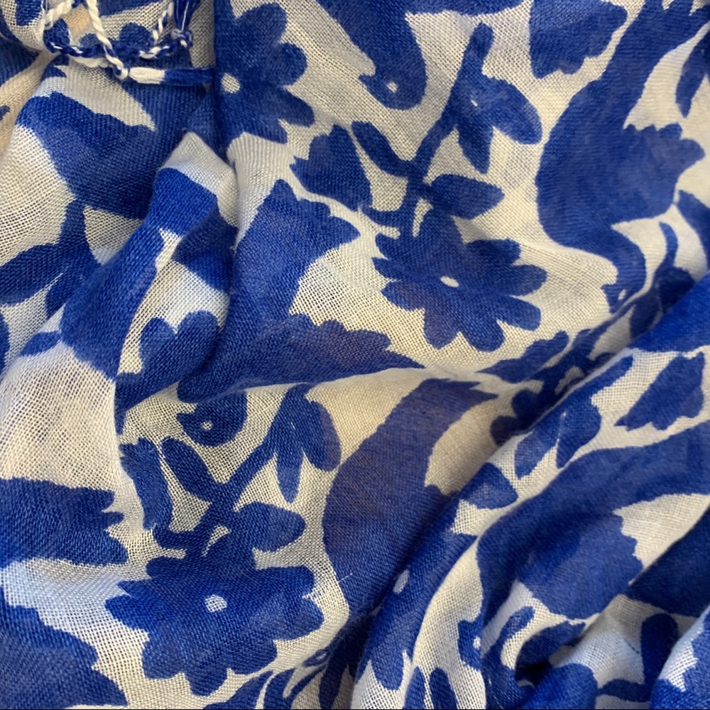 Blue & white bird & floral print scarf